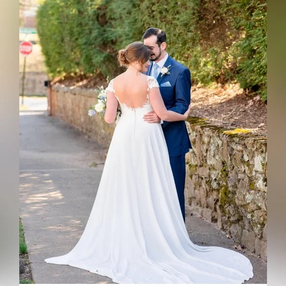 2024 Esposa Wedding Dresses Shop 2520 Chic Simple Dress By Wona